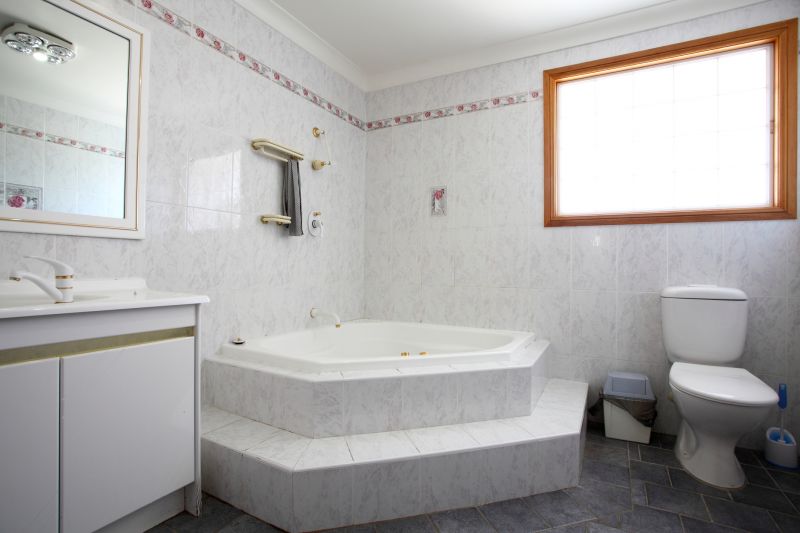 Cost of Bathtub Installation in Uniontown, PA